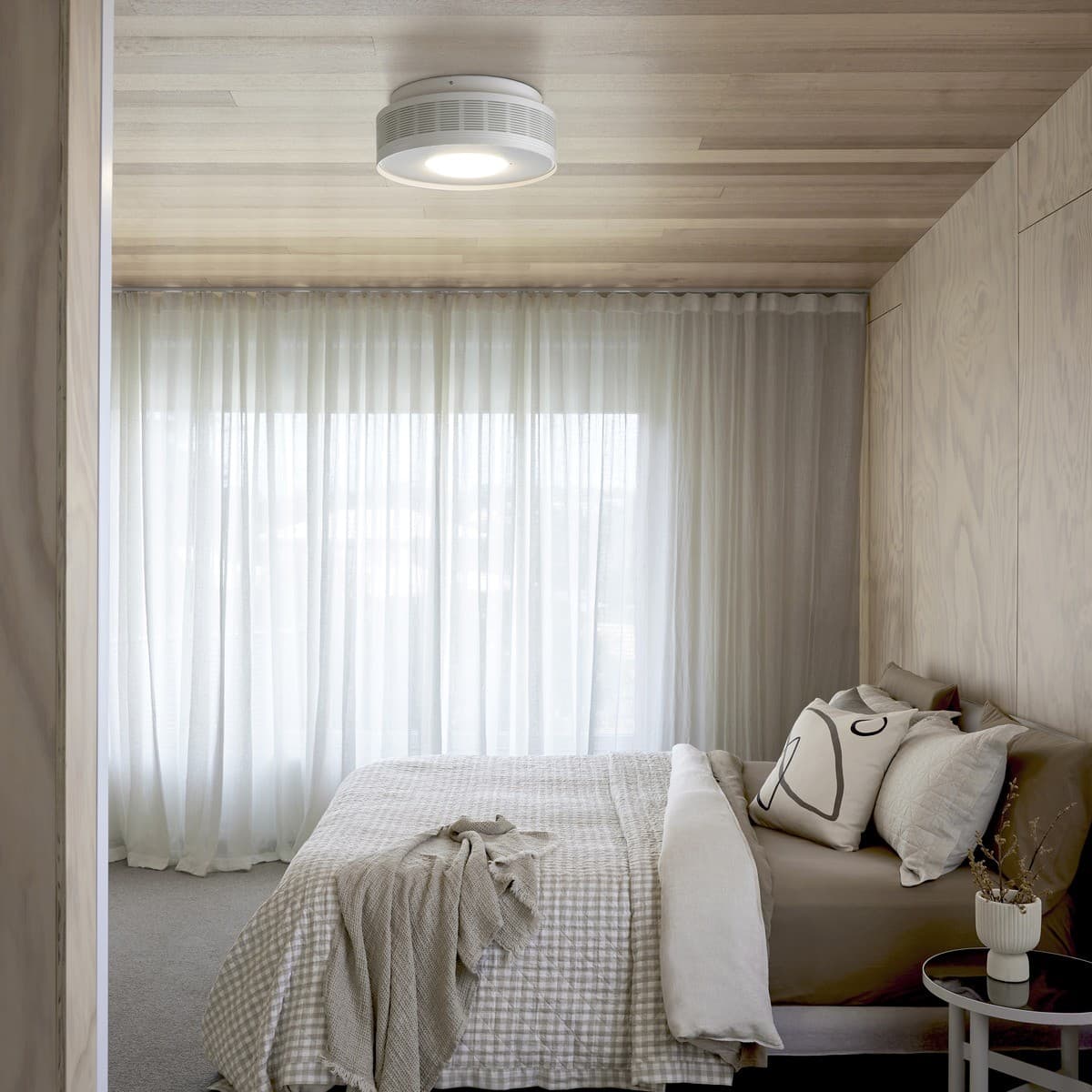 Sanso EvOne 3-in-1 Ceiling Mounted Air Purifier, Ioniser and Multi-Functional Light in White 