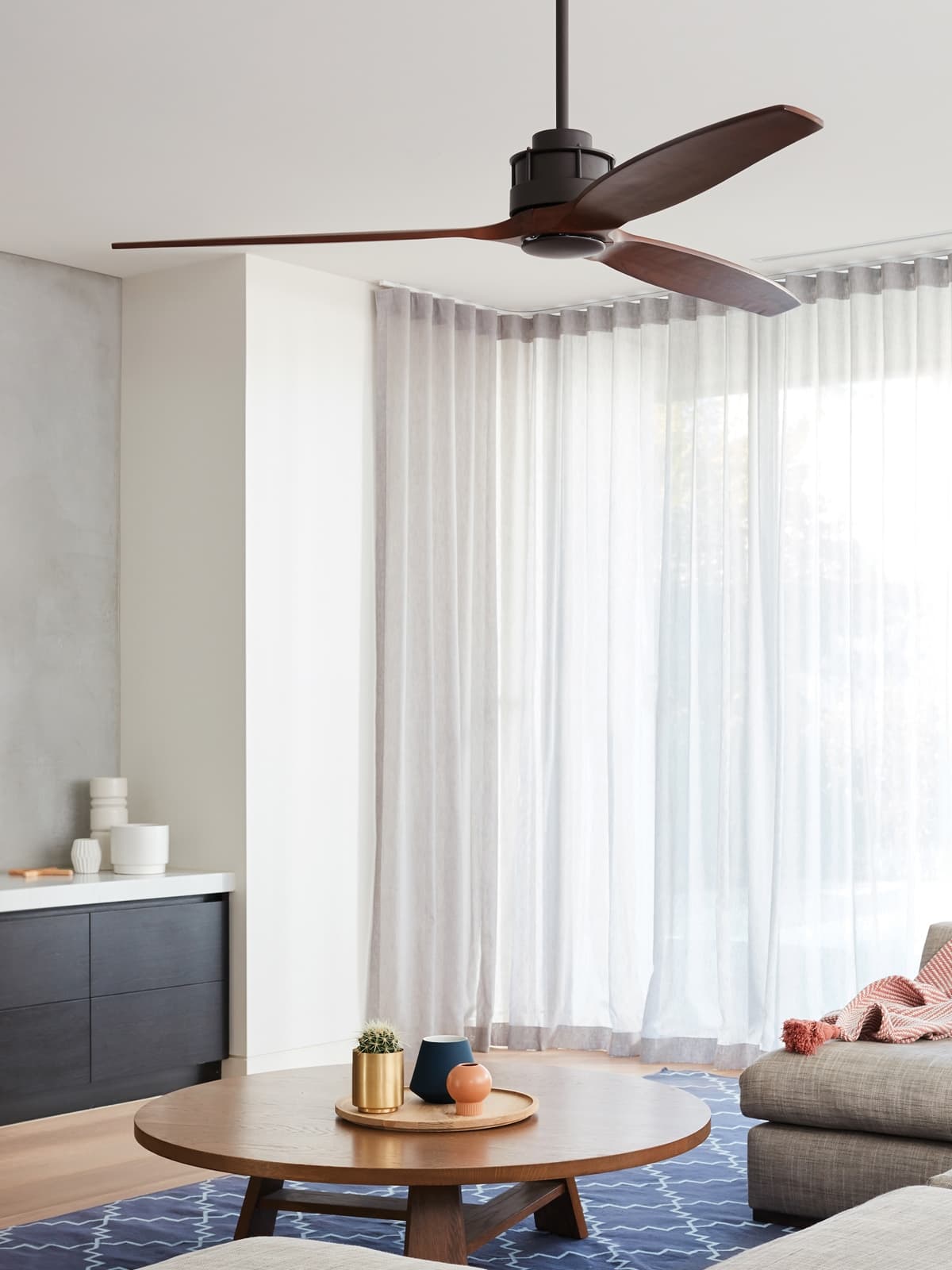 Airfusion Akmani 152cm DC Fan in Oil Rubbed Bronze/Koa