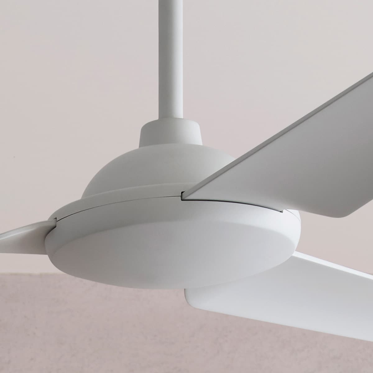 Bayside Somerset 122cm Fan in White