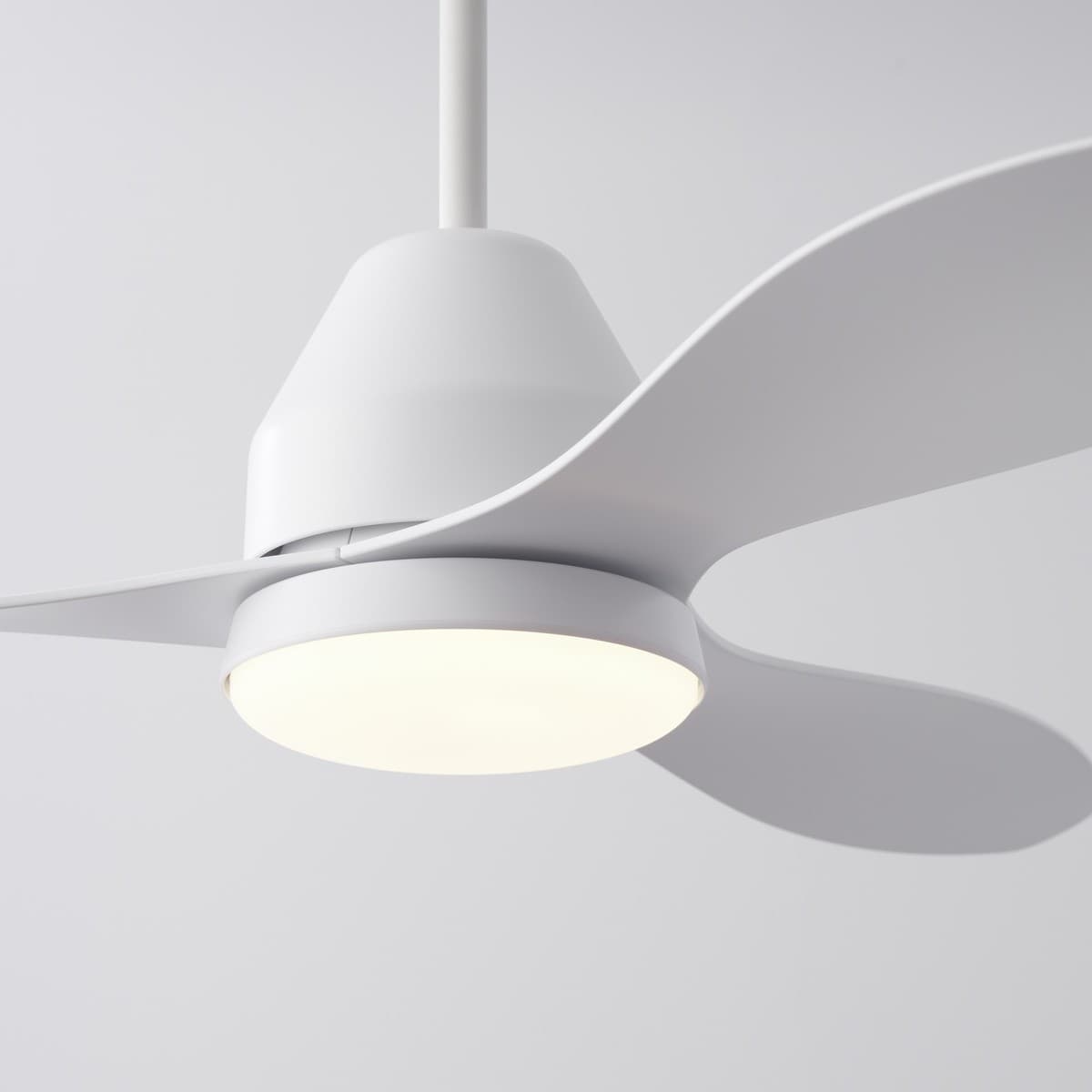 Whitehaven 122cm DC Fan with Light in White