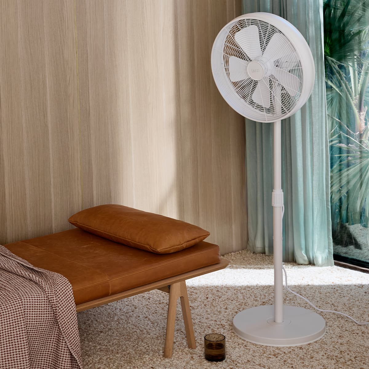 Breeze 41cm Pedestal Fan in White