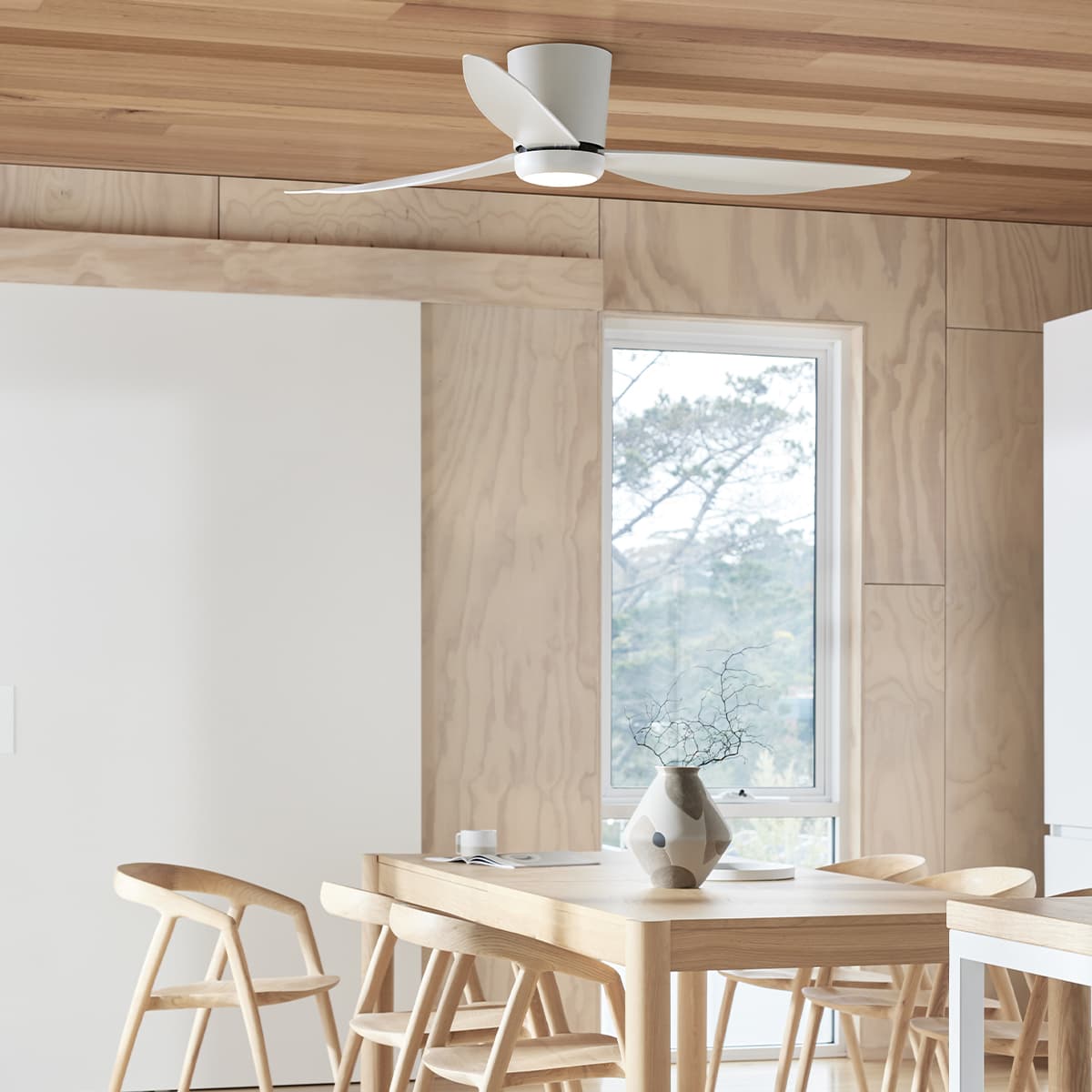 Array 137cm DC CTC Fan with Light in White