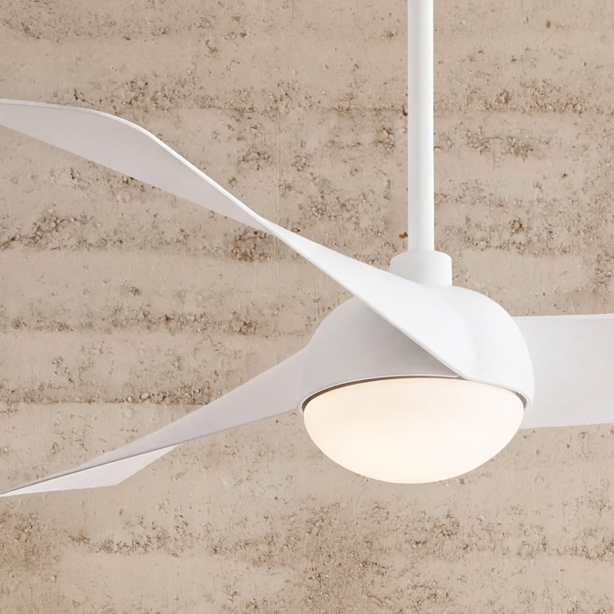 Osprey 132cm DC Fan with Light in White